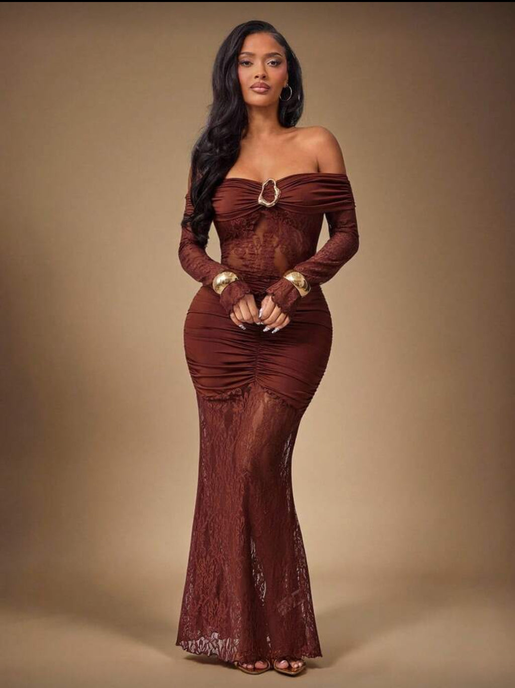 Robe de soirée en dentelle