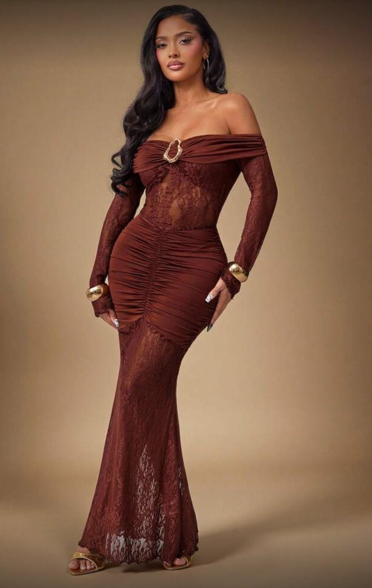 Robe de soirée en dentelle