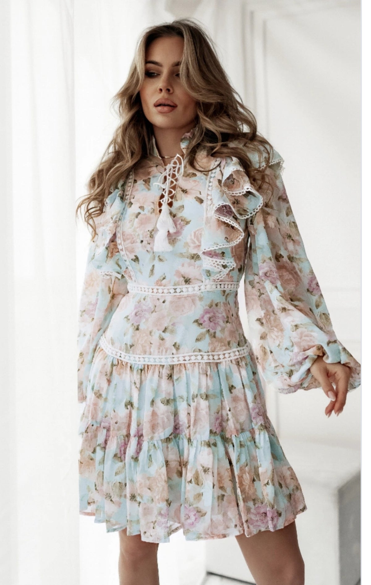 Robe fleuri dentelle